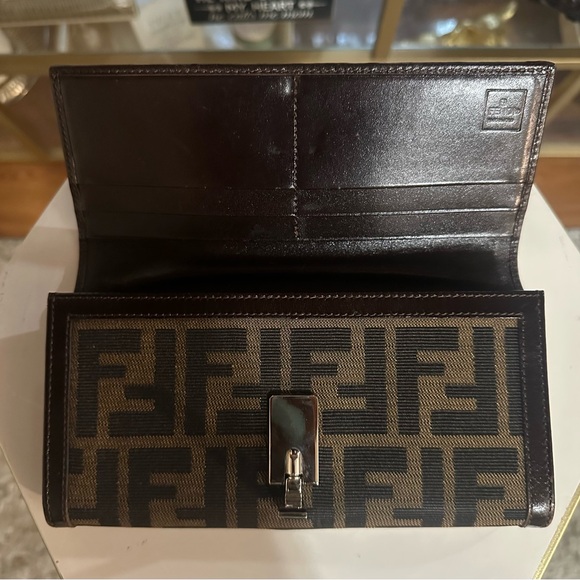 Vintage Fendi Brown Zucca long Wallet - Picture 6 of 12